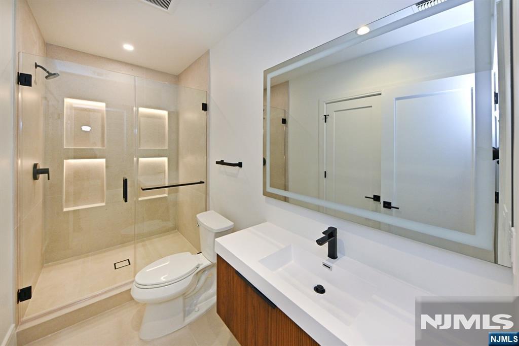 119 Arnot Place Property Photo 17