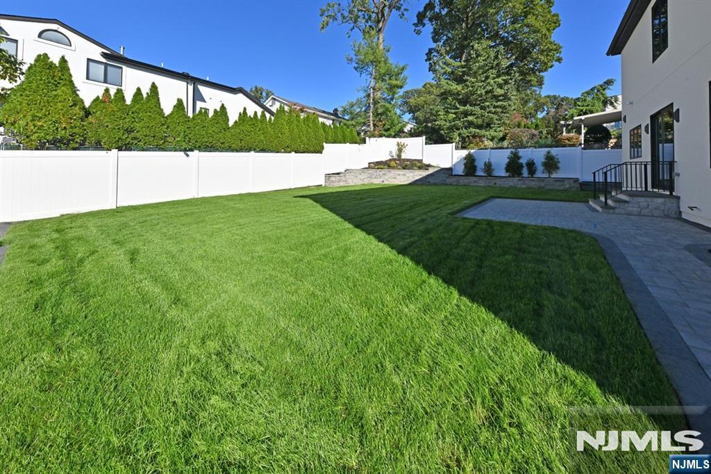 119 Arnot Place Property Photo 33