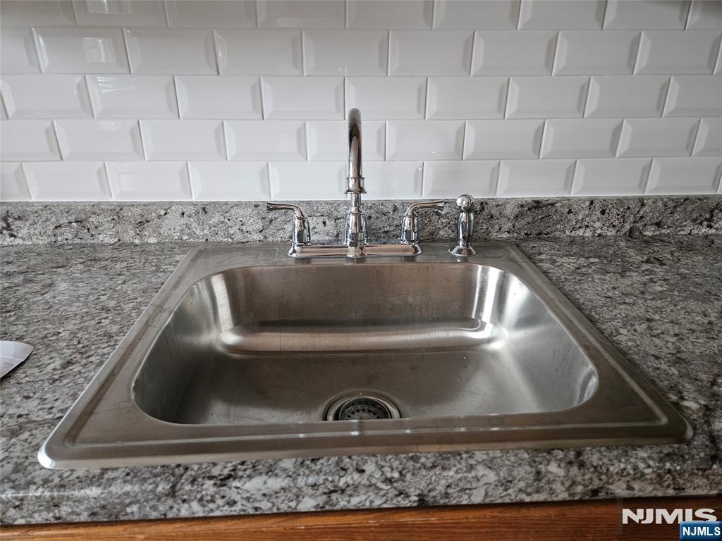 340 Undercliff Avenue 5-a Property Photo 7
