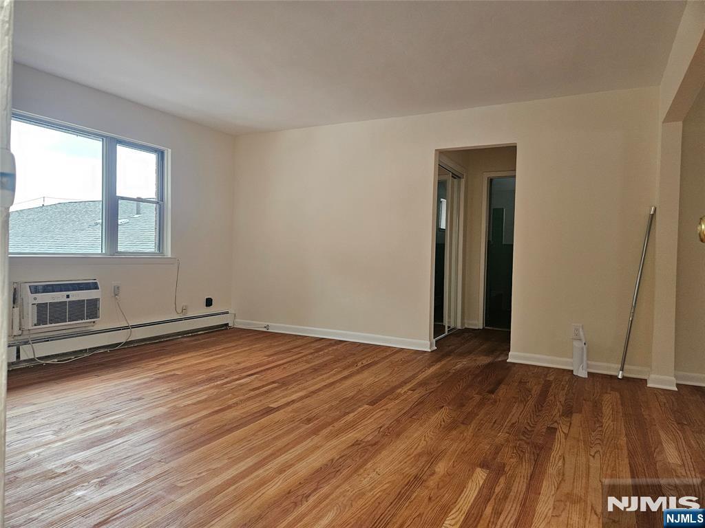 340 Undercliff Avenue 5-a Property Photo 10