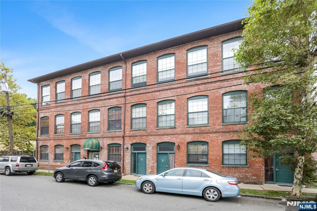 105 -111 Marion Street 18 Property Photo 8