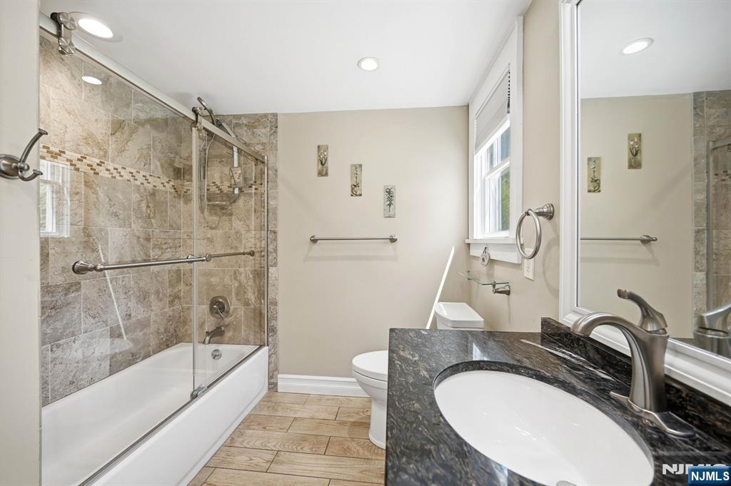 188 Doretta Street Property Photo 16