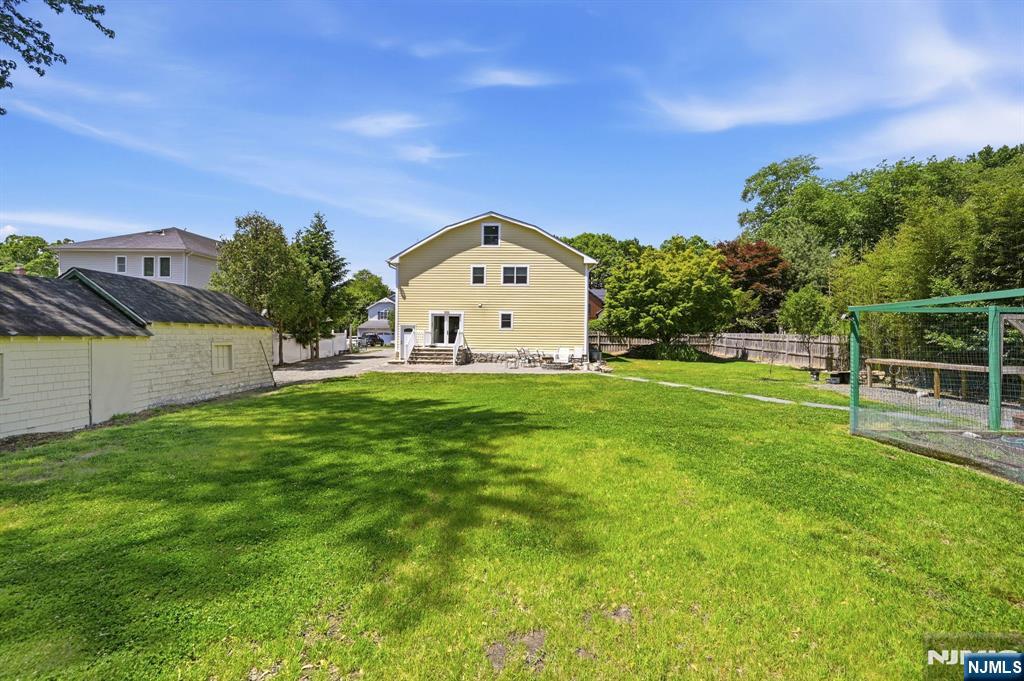 188 Doretta Street Property Photo 39