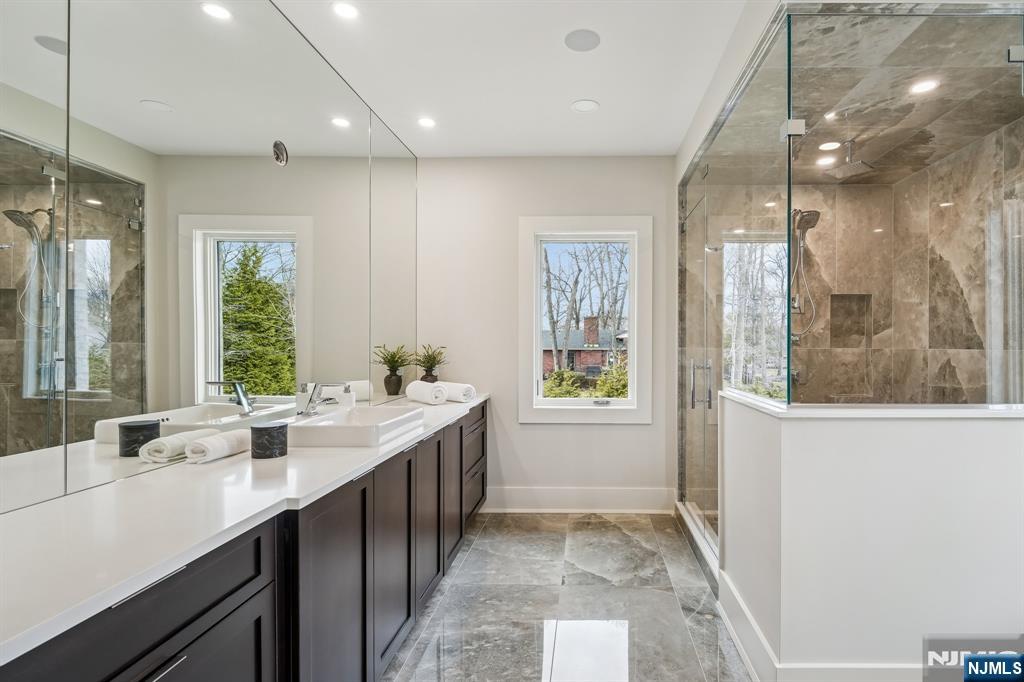 50 Roberts Road Property Photo 33