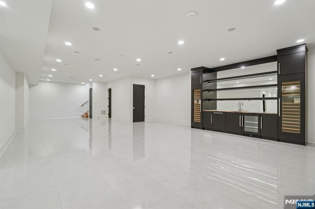 50 Roberts Road Property Photo 45