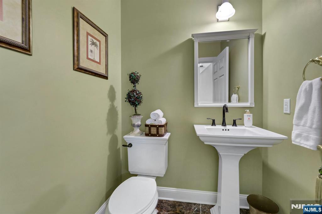 588 Stonetown Road Property Photo 16