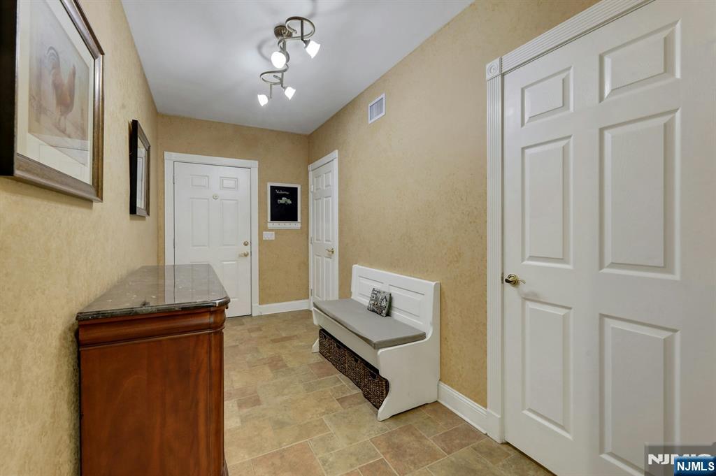 588 Stonetown Road Property Photo 17