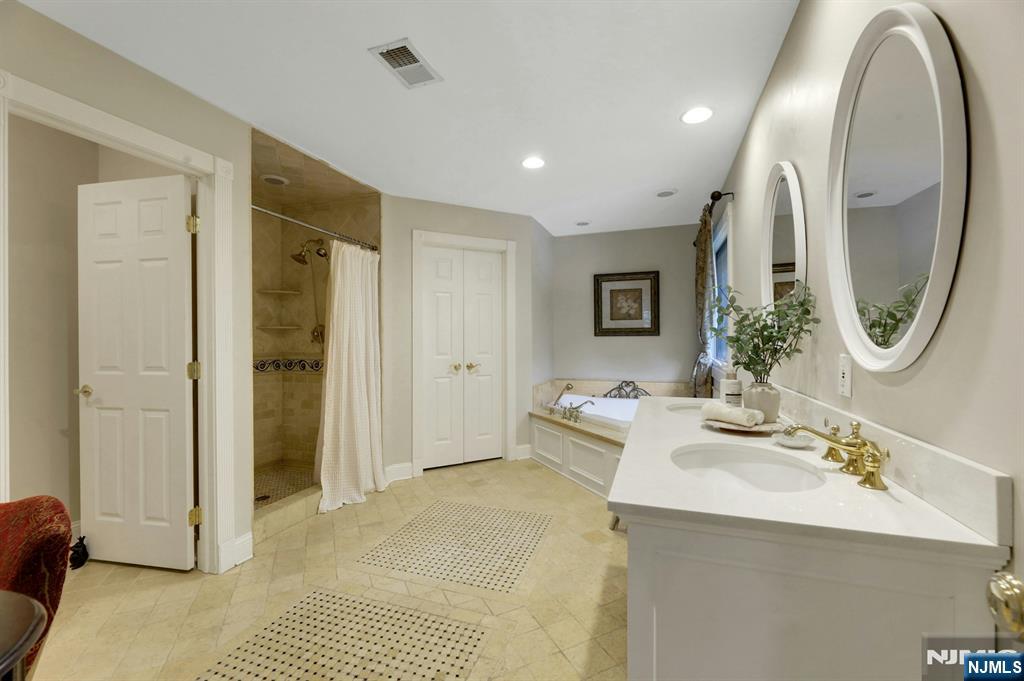 588 Stonetown Road Property Photo 28