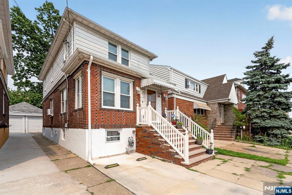 391 Morningside Avenue Property Photo 2