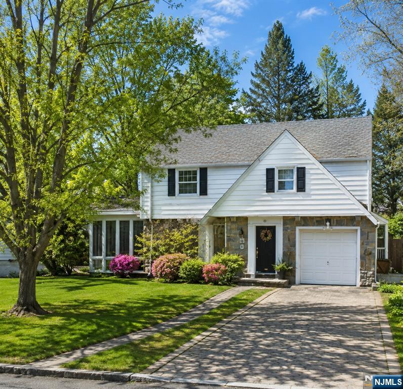 161 Engle Street Property Photo 1