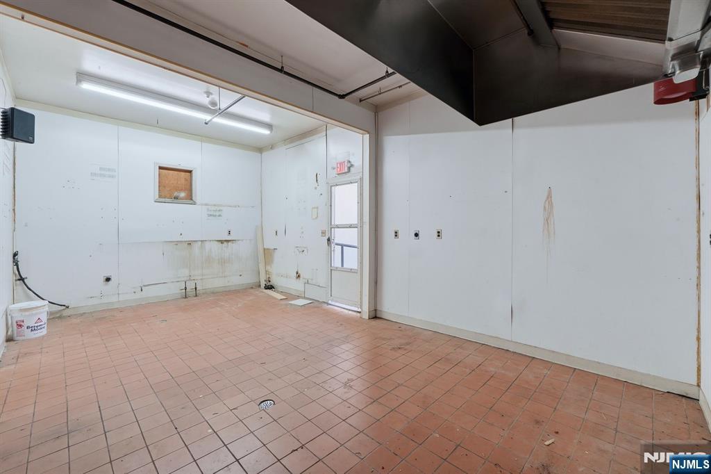 15 Wallington Avenue Property Photo 14
