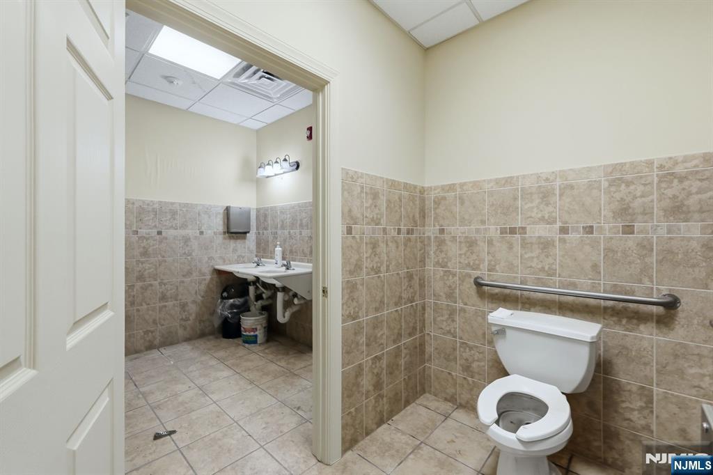 15 Wallington Avenue Property Photo 17
