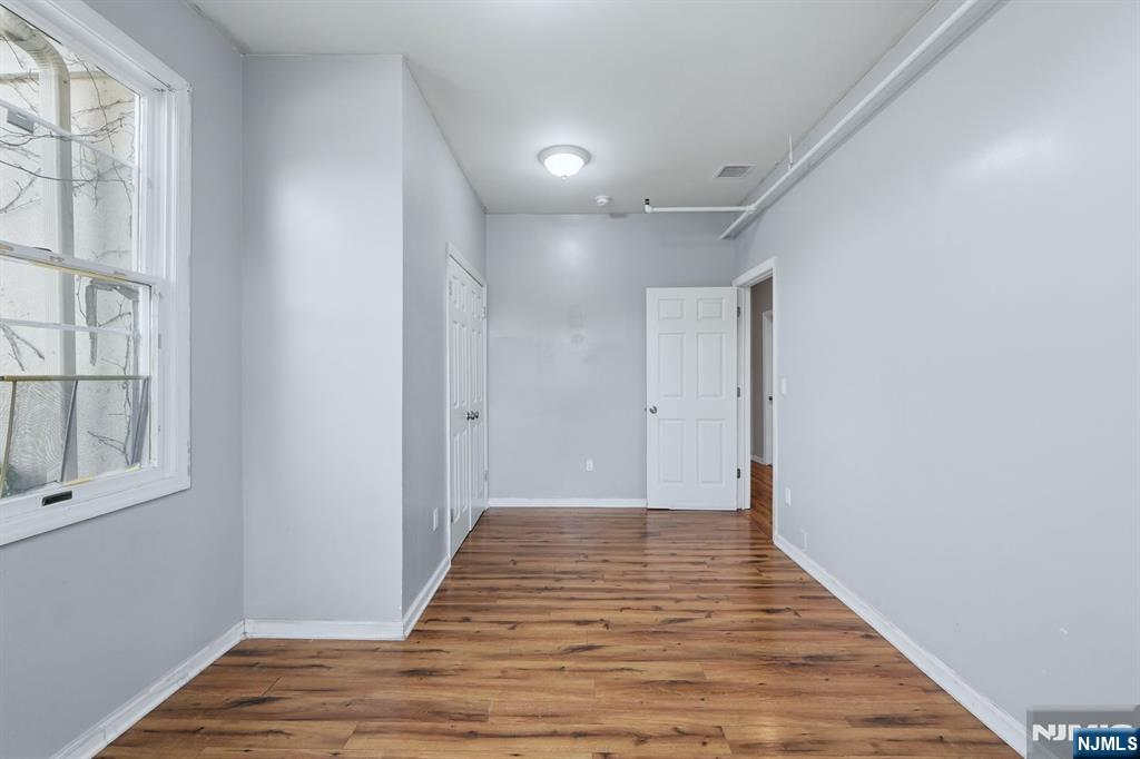 15 Wallington Avenue Property Photo 33