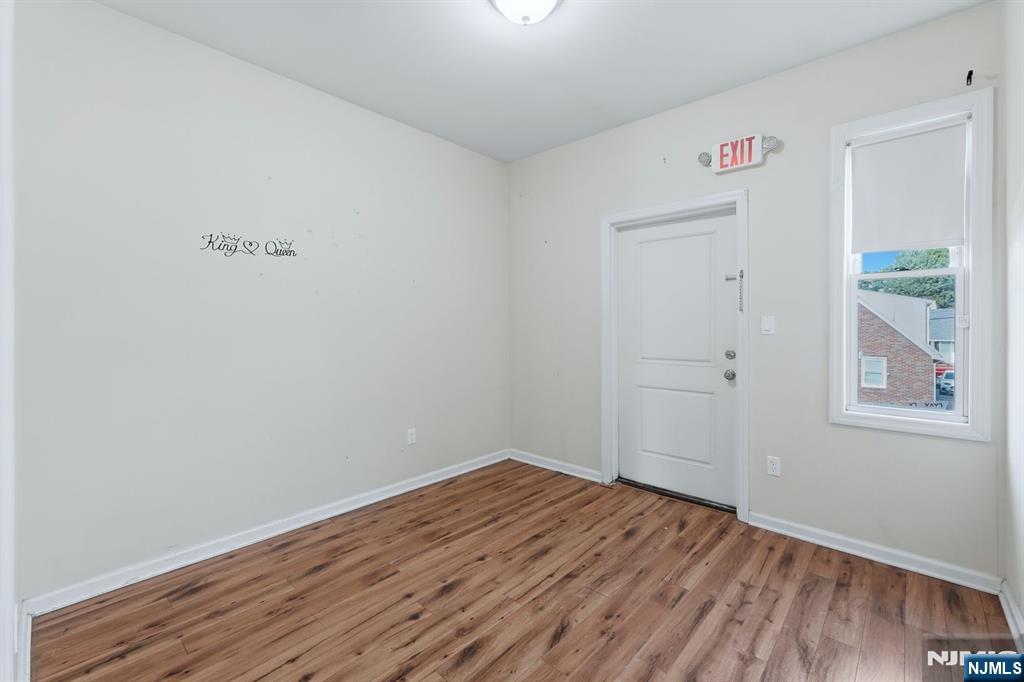 15 Wallington Avenue Property Photo 35