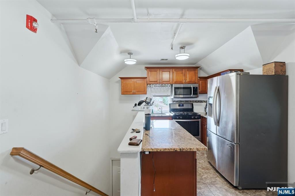 15 Wallington Avenue Property Photo 41