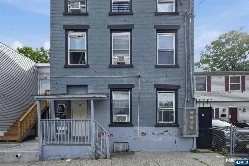 32 Jefferson Street Property Photo 1