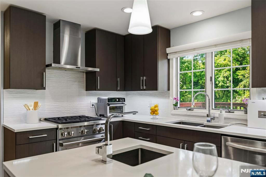 320 William Way Property Photo 13