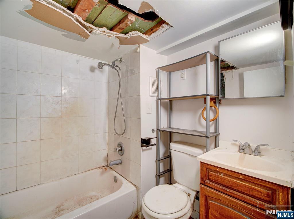 54 4th Street Property Photo 10