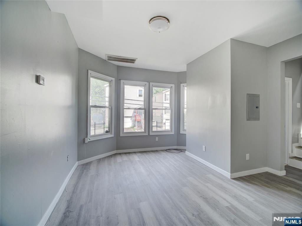 54 4th Street Property Photo 16