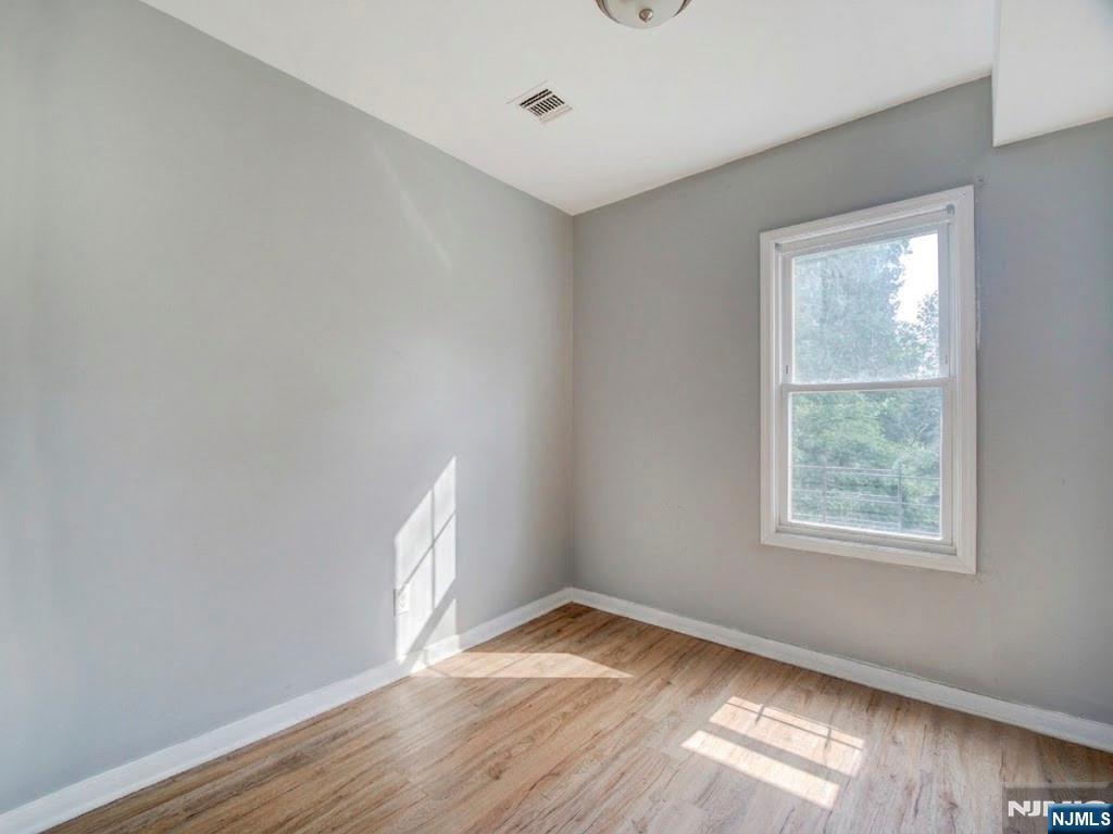 54 4th Street Property Photo 17