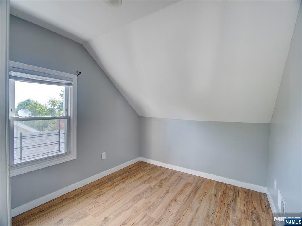 54 4th Street Property Photo 23