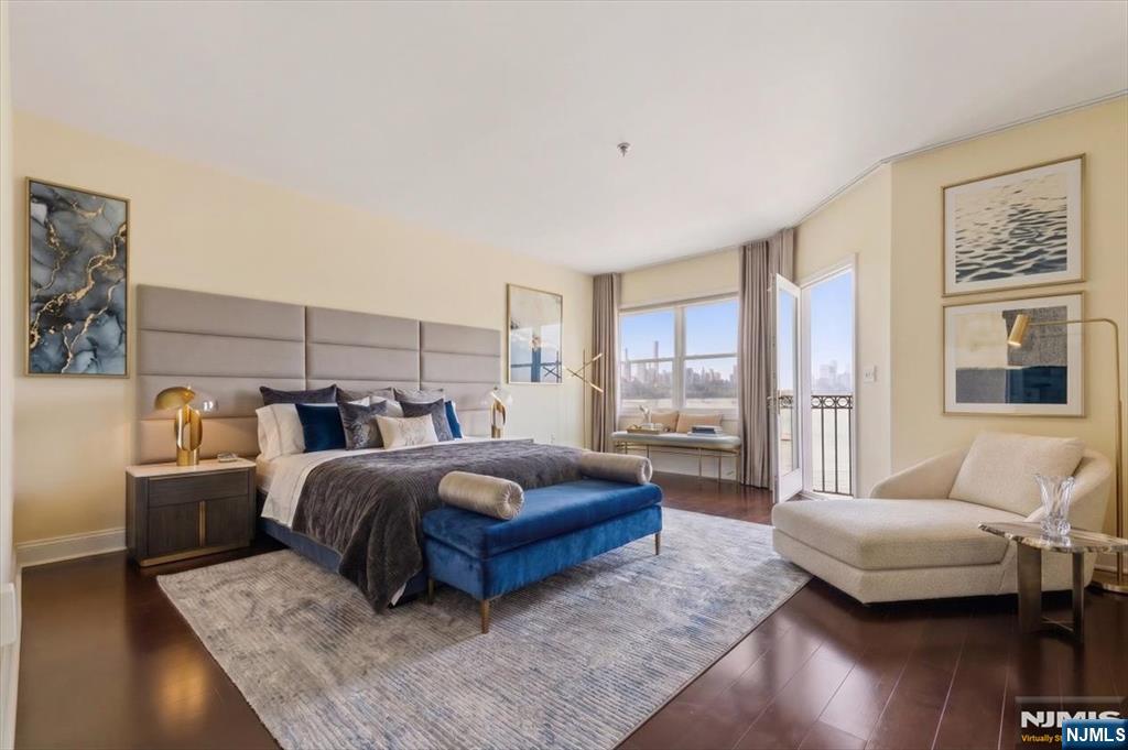 217 The Promenade Property Photo 12