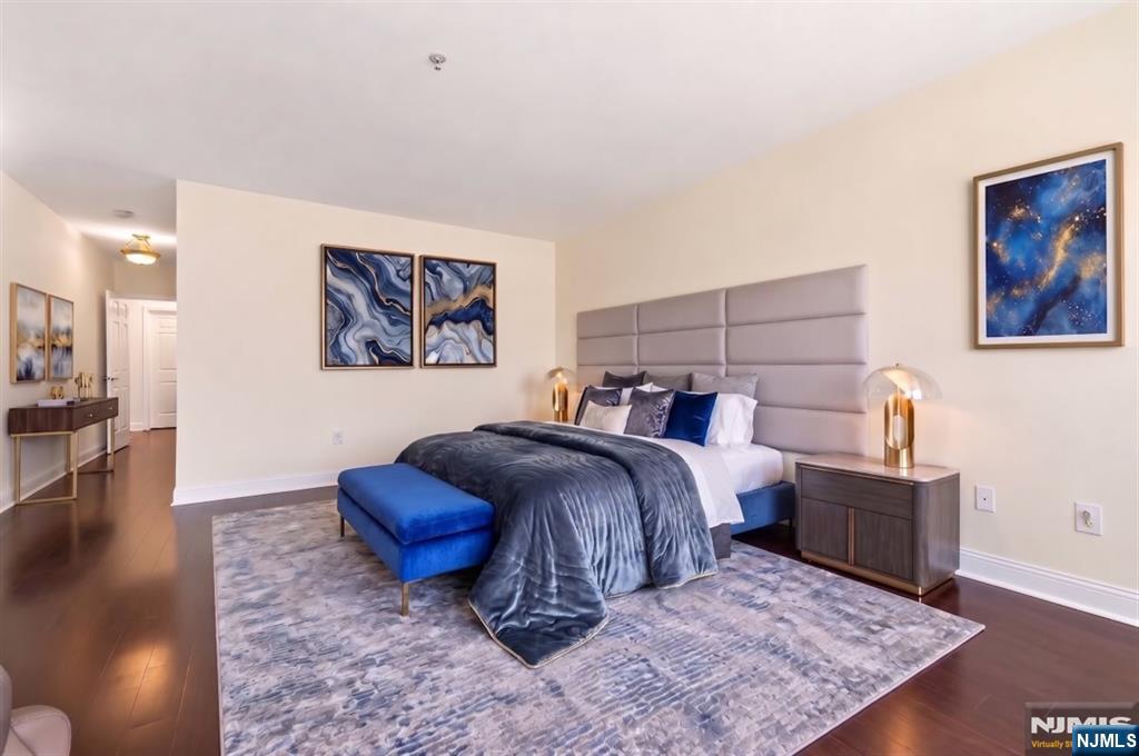 217 The Promenade Property Photo 13