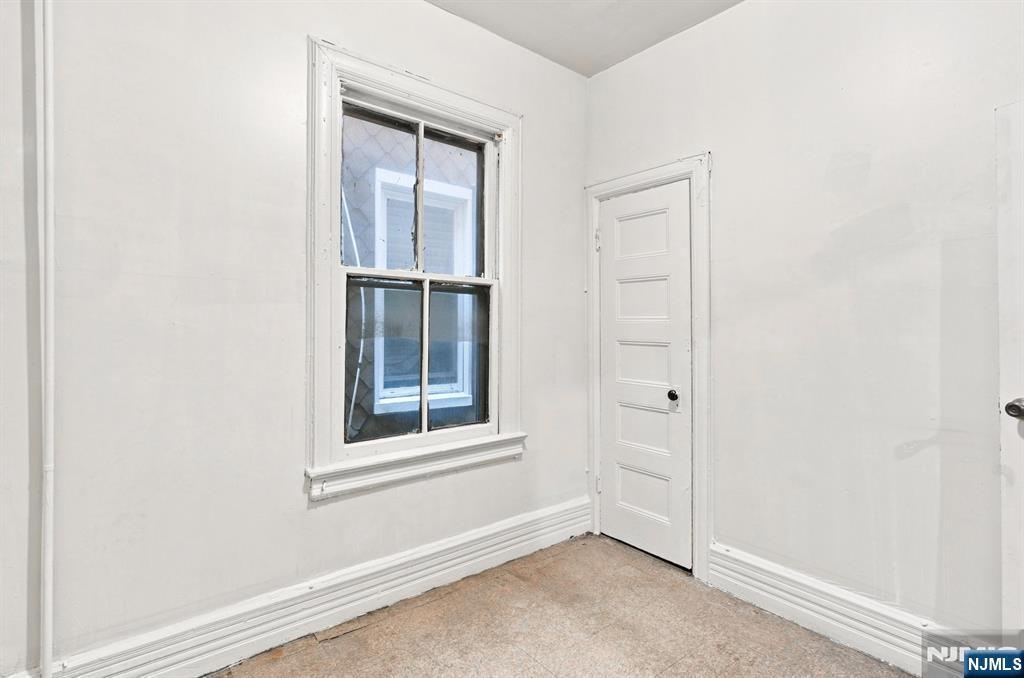 102 Claremont Avenue Property Photo 11