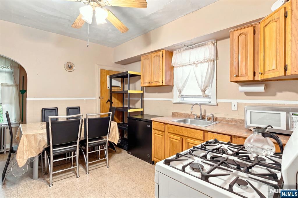 102 Claremont Avenue Property Photo 22