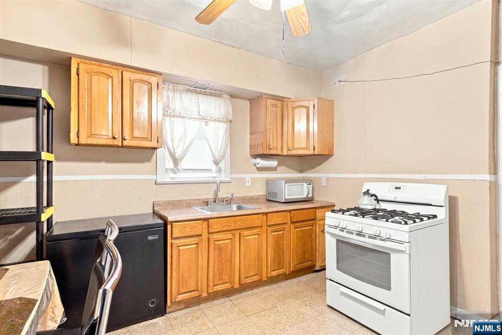 102 Claremont Avenue Property Photo 23