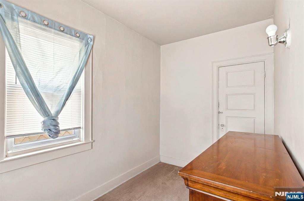 102 Claremont Avenue Property Photo 26