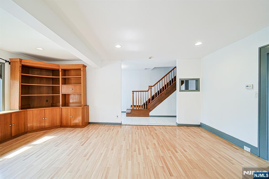709 Kingsland Avenue Property Photo 7