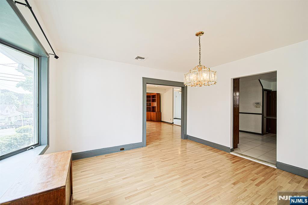 709 Kingsland Avenue Property Photo 14
