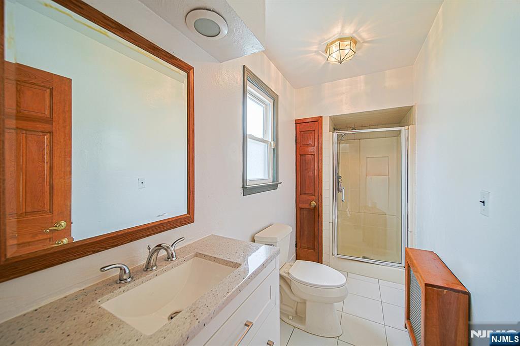 709 Kingsland Avenue Property Photo 22