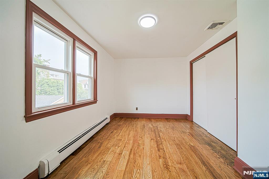 709 Kingsland Avenue Property Photo 24