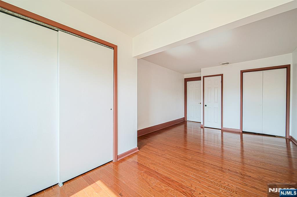 709 Kingsland Avenue Property Photo 27