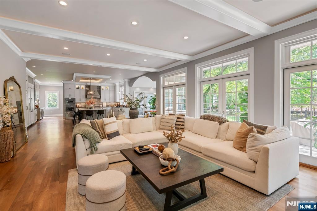 4 Brookview Court Property Photo 5
