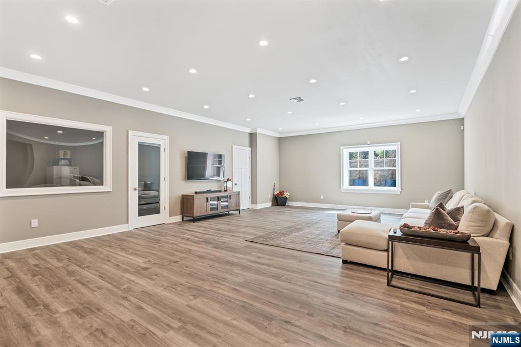 4 Brookview Court Property Photo 30