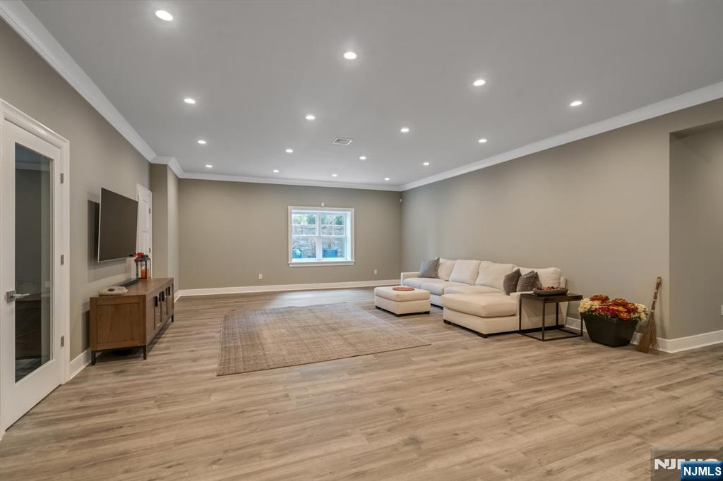 4 Brookview Court Property Photo 32