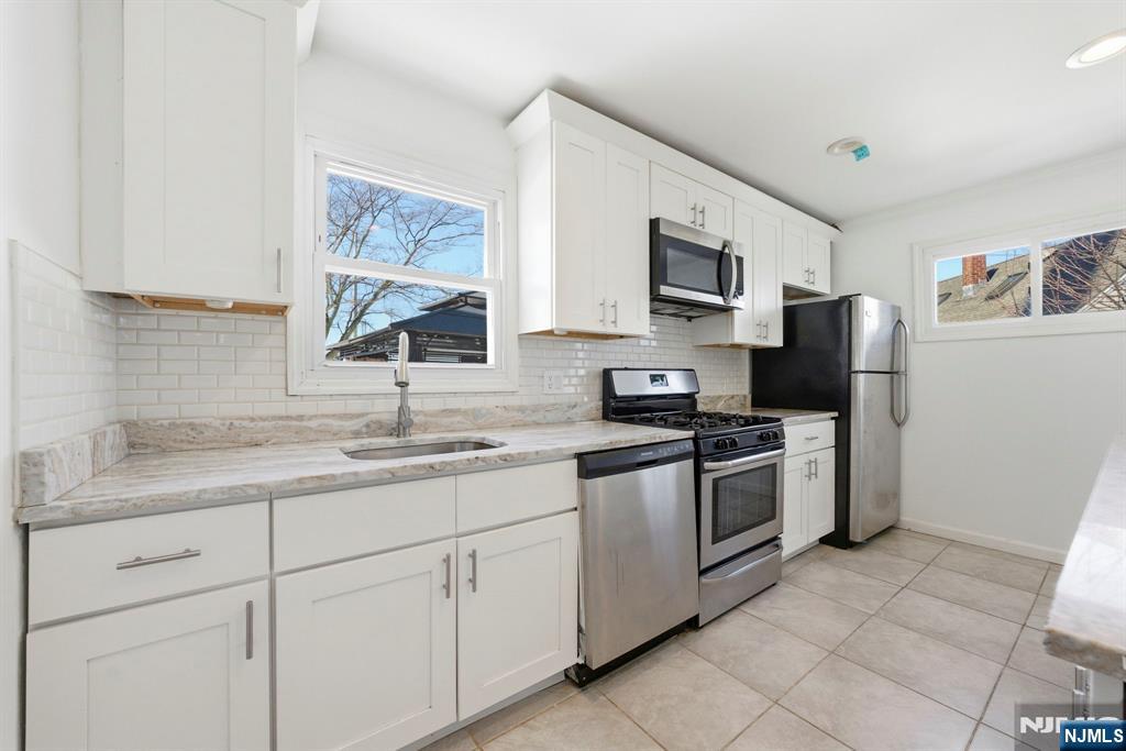 125 Tunison Road Property Photo 6