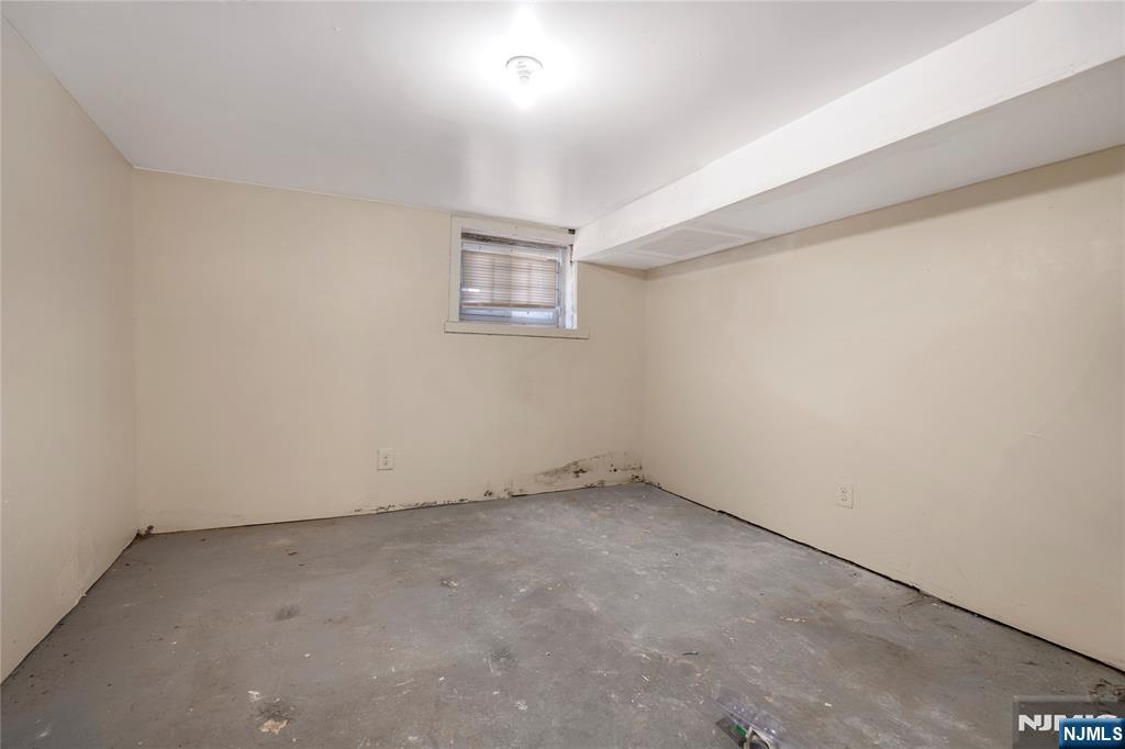 98 Delmar Place Property Photo 36