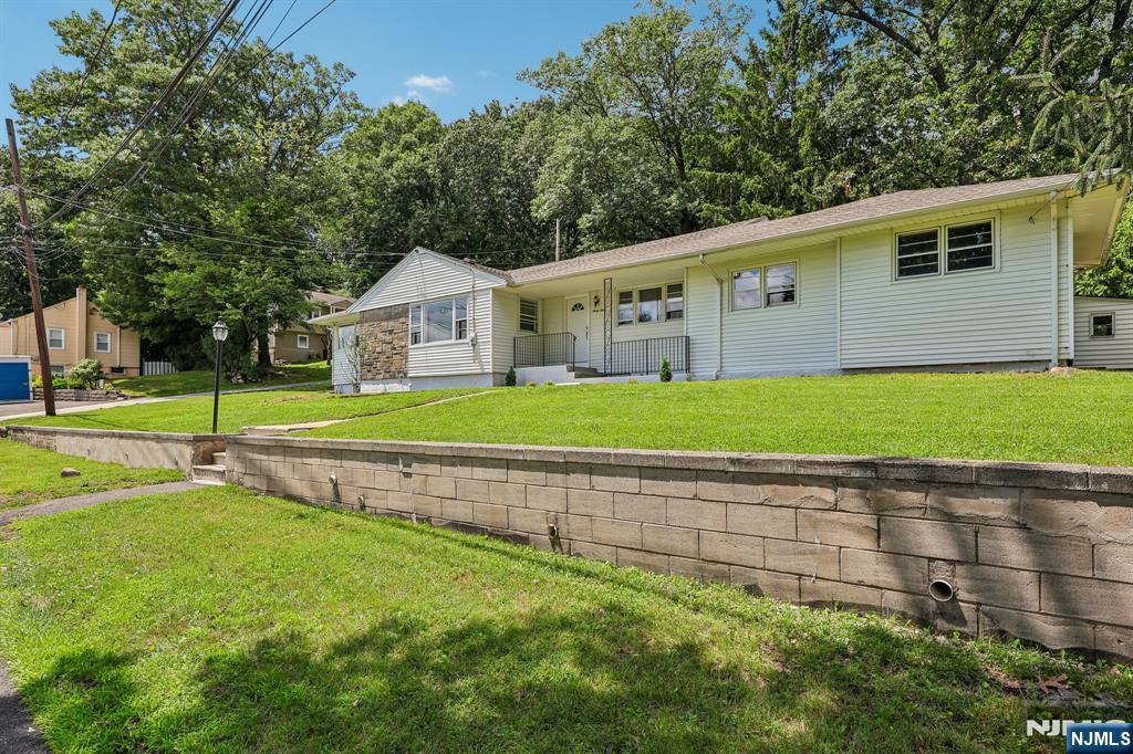 33 Lotz Street Property Photo 2