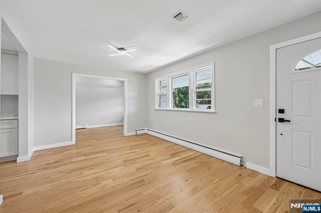 33 Lotz Street Property Photo 4