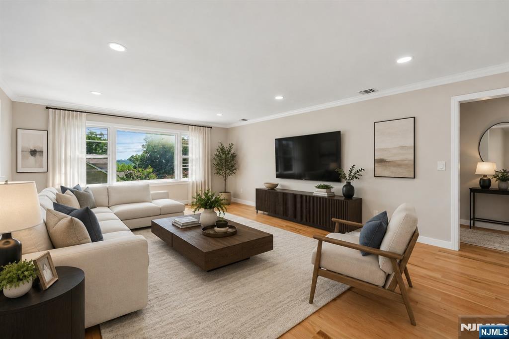 33 Lotz Street Property Photo 5