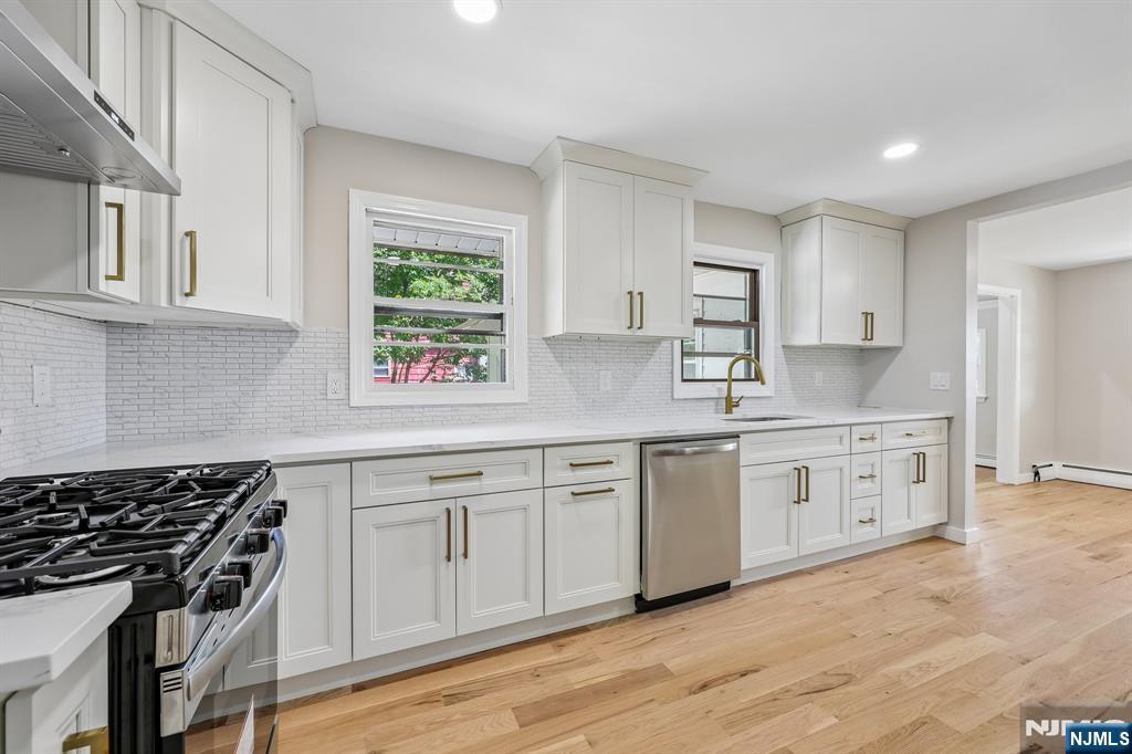 33 Lotz Street Property Photo 10