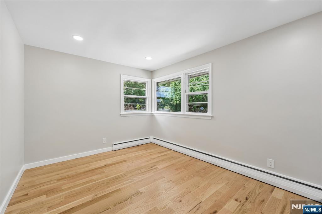 33 Lotz Street Property Photo 26