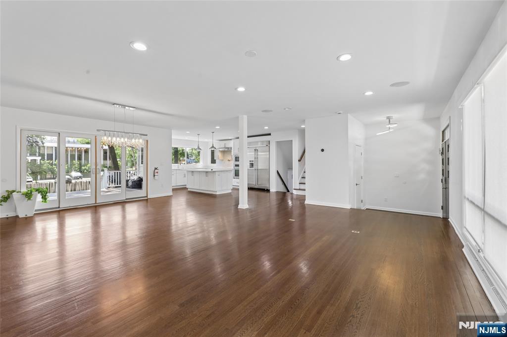 2 Monument Place Property Photo 5