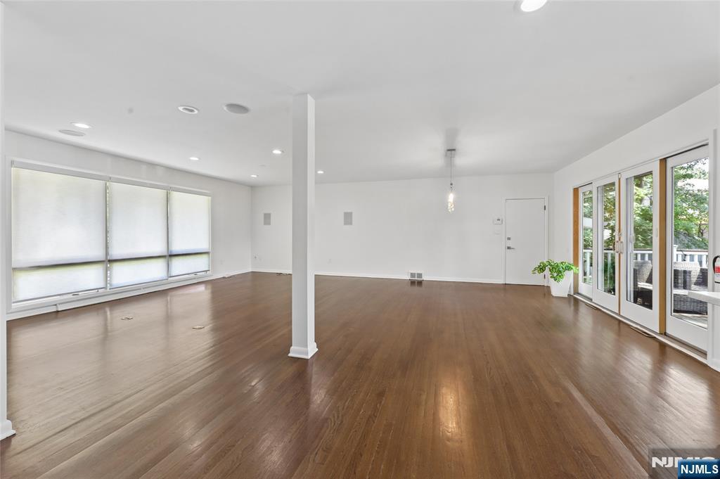 2 Monument Place Property Photo 10
