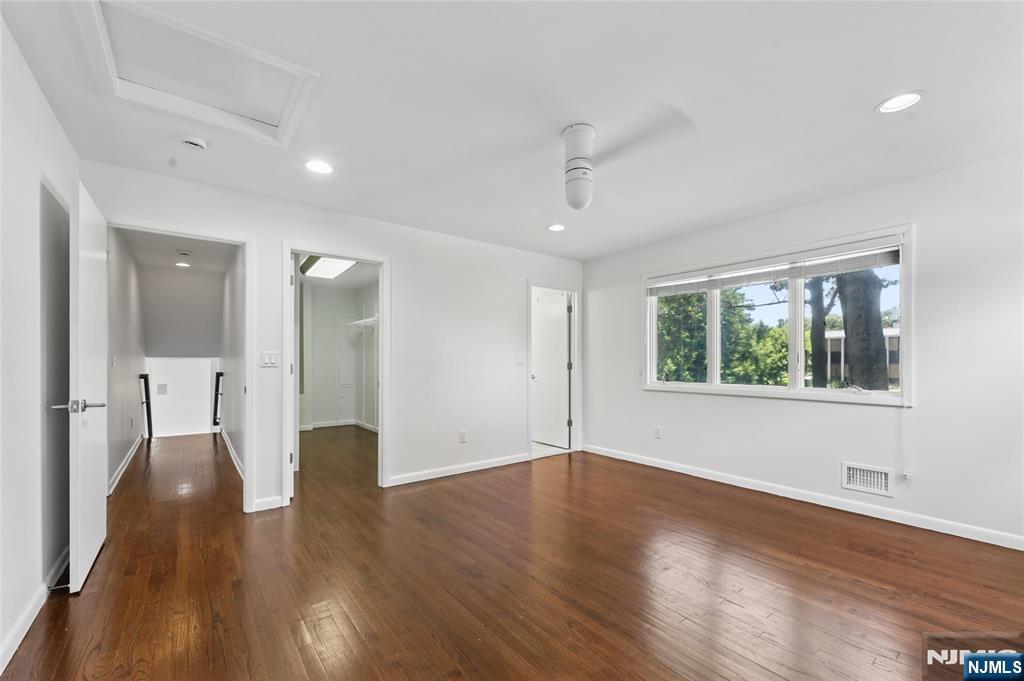 2 Monument Place Property Photo 11