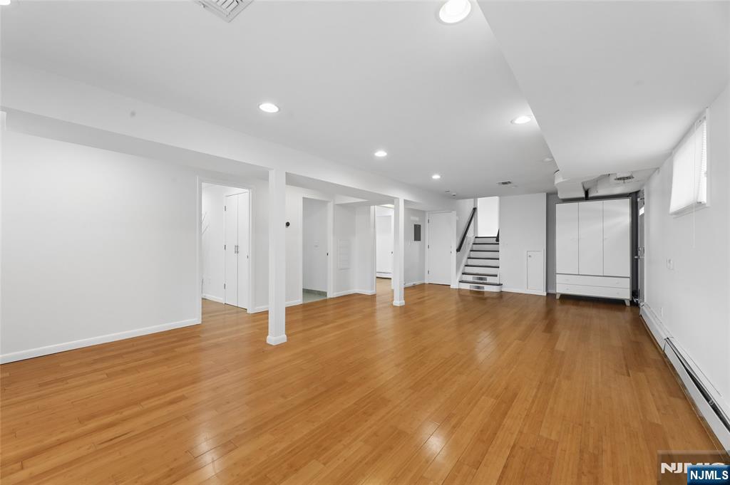 2 Monument Place Property Photo 23